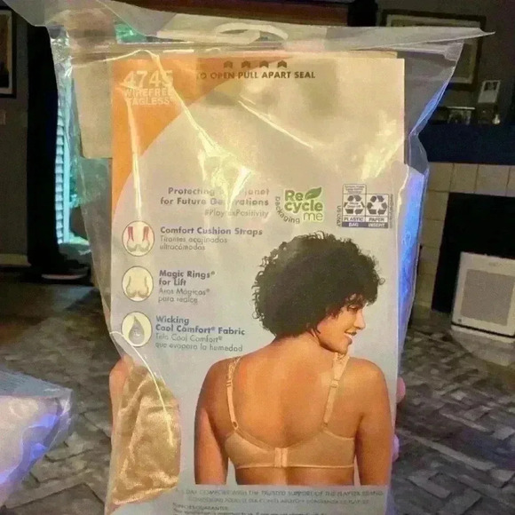 NWT Playtex 18 Hour Bra Wirefree Ultimate Lift True Support Womens Natural Soft - Picture 2 of 3